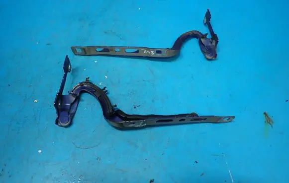 Peugeot 208 I Engine bonnet/hood hinges 728640C03 728654C0