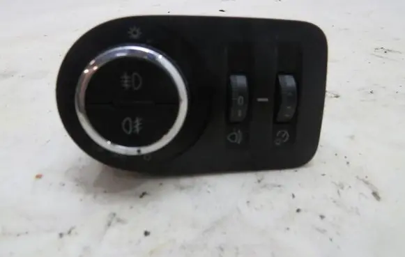 Opel Zafira C Light switch 13406656