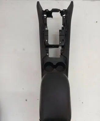 Nissan Qashqai J12 Armrest 969116UNOA