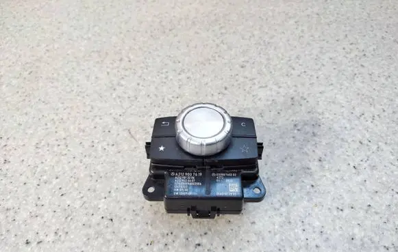 Mercedes-Benz E A207 Head unit multimedia control A2129007619