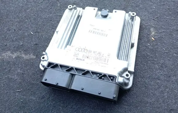 Audi A4 Allroad B8 Engine control unit/module 8R0907401J 0281016453