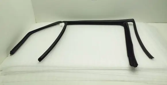 Mercedes-Benz ML W166 Rubber seal rear door window/glass A1667351025