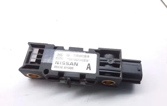 Nissan Primera Airbag deployment crash/impact sensor 98830AY000