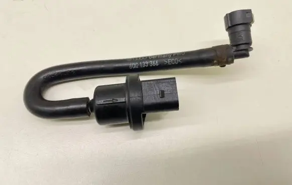 Volkswagen Polo Valve vacuum 6Q0133366