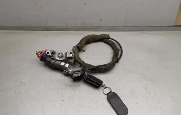 Audi A6 S6 C5 4B Ignition lock 4B0905851B