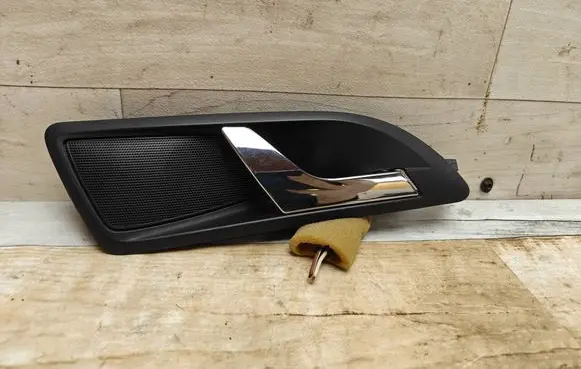 Skoda Octavia Mk2 (1Z) Rear door interior handle 1Z0839248