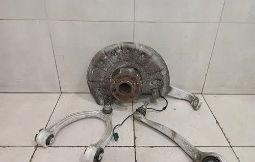 Mercedes-Benz C W205 Front wheel bearing hub A2053306804