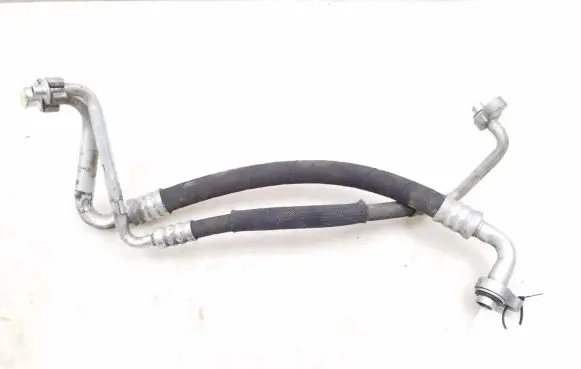 Opel Insignia A Air conditioning (A/C) pipe/hose 13220107