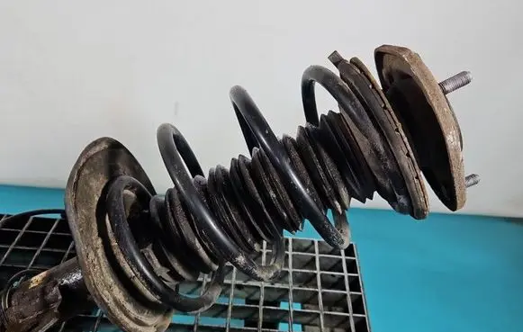 Toyota Auris E180 Front coil spring IMPRK1569178