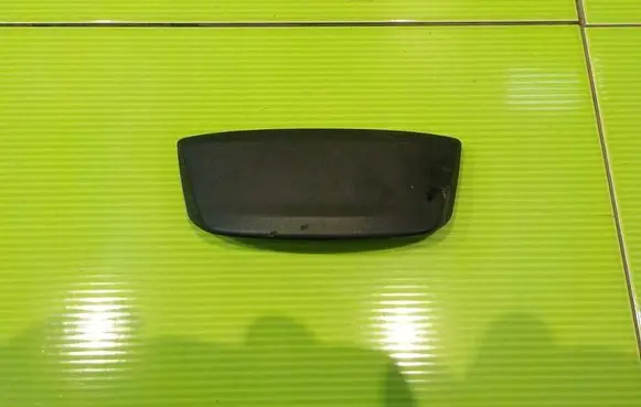 Citroen C1 Tailgate glass/window release handle GP20 690900H030