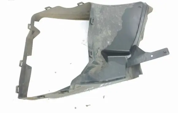 Peugeot 308 Intercooler air channel guide 