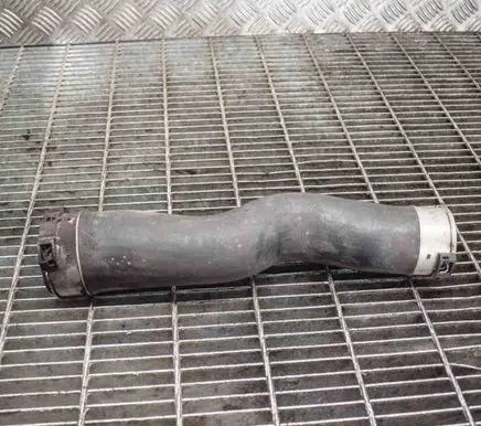 BMW 5 F10 F11 Intercooler hose/pipe