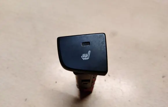 Chevrolet Captiva Seat heating switch 299107638