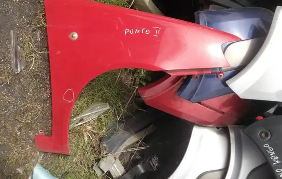 Fiat Punto (188) Fender
