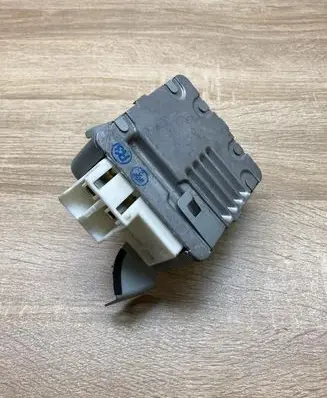 Toyota Prius (NHW20) Power steering control unit/module 8965047100 1129000464