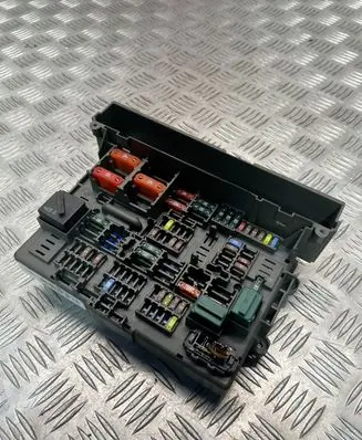BMW X1 E84 Fuse module 9119446