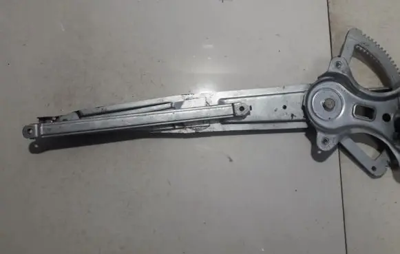 Toyota Previa (XR30, XR40) II Sliding door window regulator with motor