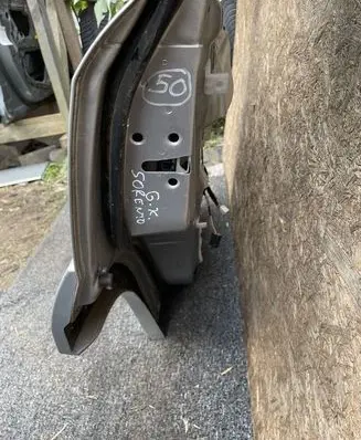 KIA Sorento Rear door