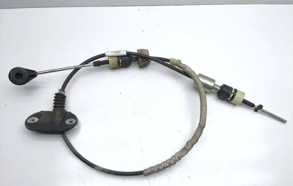 Volvo XC70 Gear shift cable linkage 31259082
