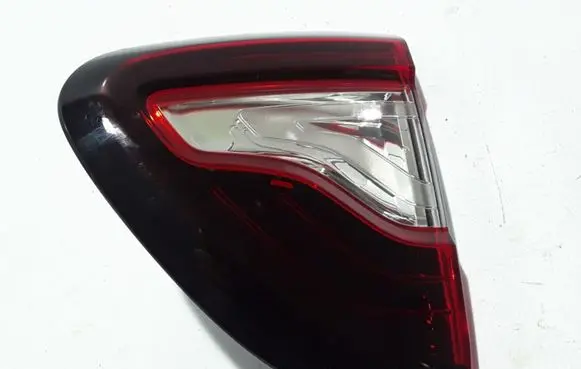 Tailgate rear/tail lights