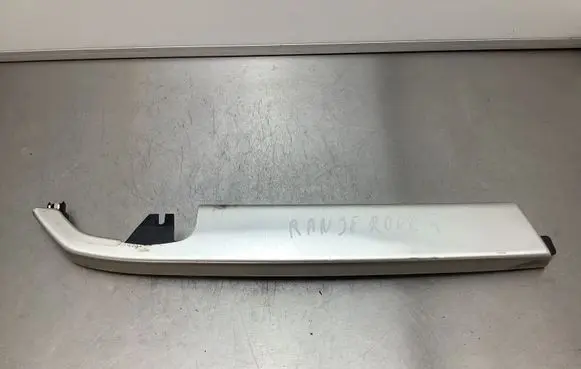 Land Rover Discovery 4 - LR4 Dashboard glove box trim FK72640E72BE