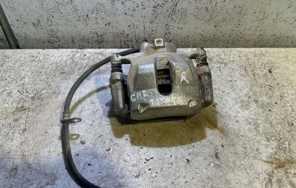 Toyota C-HR I Front brake caliper