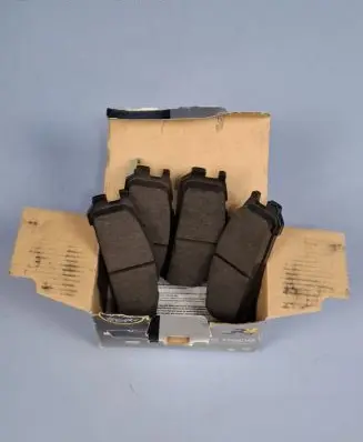 Subaru Legacy Brake pads (front) 26296AA062 26296AA061 26296AA082