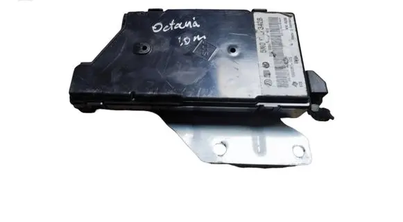 Skoda Octavia Mk2 (1Z) USB control unit 5N0035342B 7667311893 100001003