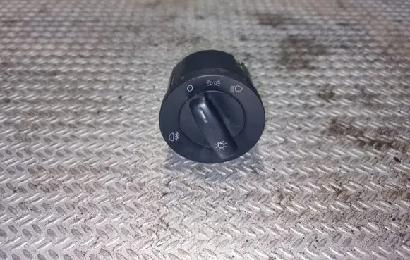 Volkswagen Caddy Light switch 1K0941431BC