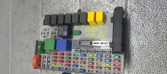 Opel Zafira A Fuse box set