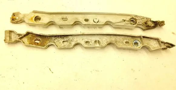 Ford Mondeo Mk III Front bumper mounting bracket