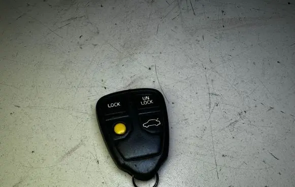 Volvo S60 Ignition key/card 8685151