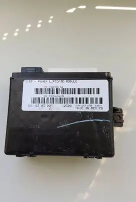 Dodge Grand Caravan Tailgate/trunk control unit/module P68079913AB