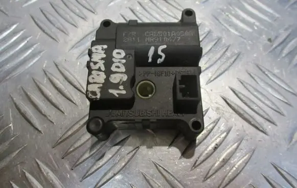 Mitsubishi Carisma Central body control module MR910477