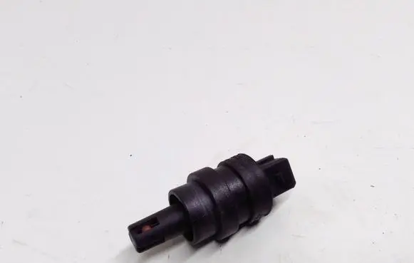 Skoda Fabia Mk1 (6Y) Intake air temperature sensor 028906081