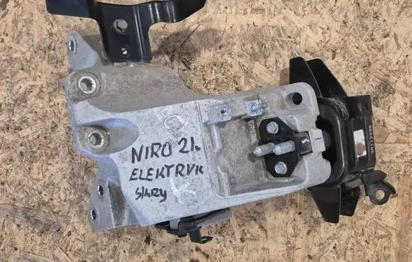 KIA Niro Gearbox mounting bracket