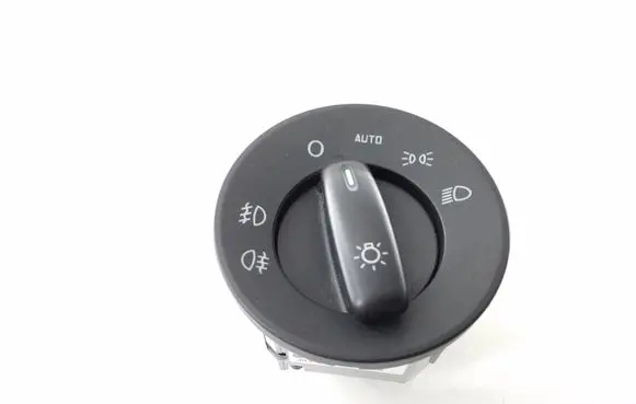 Skoda Octavia Mk2 (1Z) Light switch 1Z0941431J
