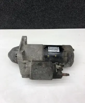 Opel Insignia A Starter motor 55585237