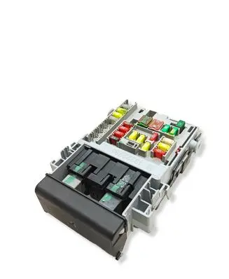 Opel Insignia A Fuse module 13222786