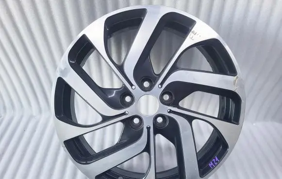 BMW i3 R19 alloy rim 