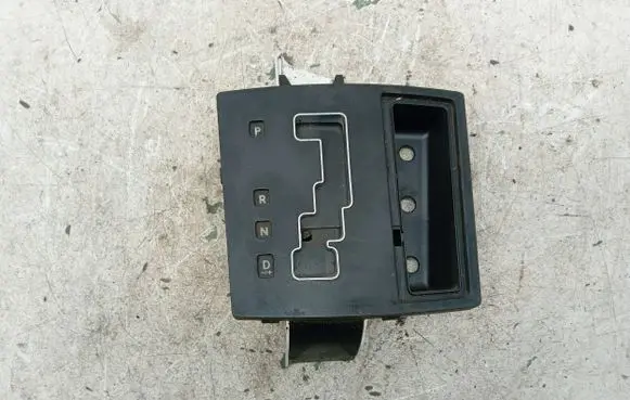 Chrysler 300 - 300C Gear shifter surround trim plastic