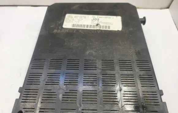Peugeot 307 Central body control module 9651197480A