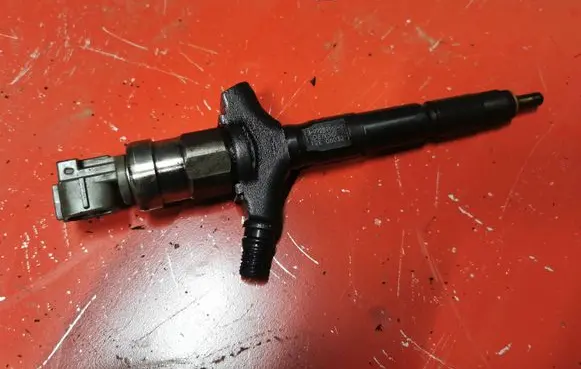 Opel Signum Fuel injector 8972391617 12E06032