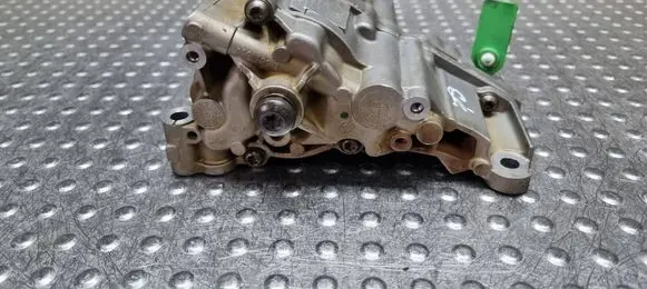 BMW 5 E60 E61 Oil pump S26383762 7551004