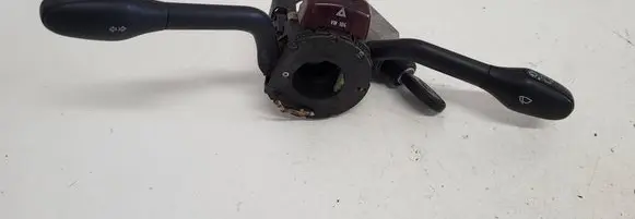 Volkswagen Golf III Ignition lock 357905851D
