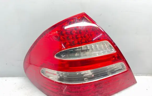 Mercedes-Benz E W211 Rear/tail lights A2118200564