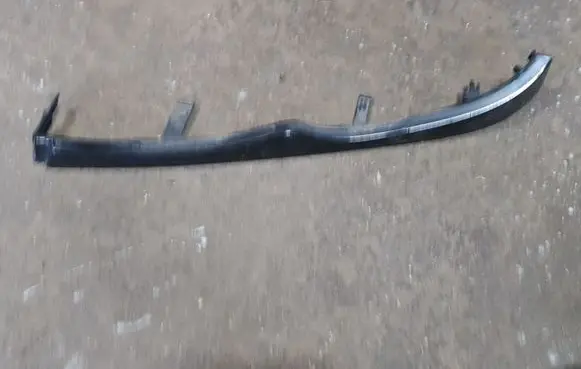 BMW 3 E46 Under headlight/headlamp trim 11460913