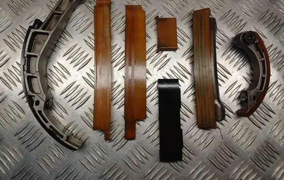 Nissan Navara D40 Slide rail for timing chain 