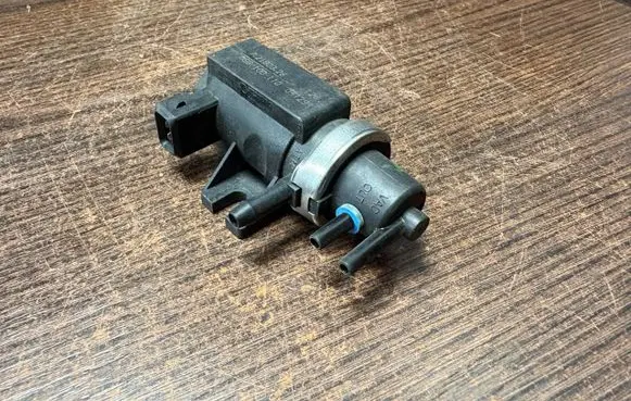 Land Rover Defender Turbo solenoid valve 72190326 MSG100110