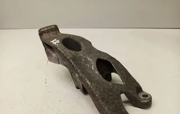 Audi A4 S4 B8 8K Engine mounting bracket 8K0199307BP